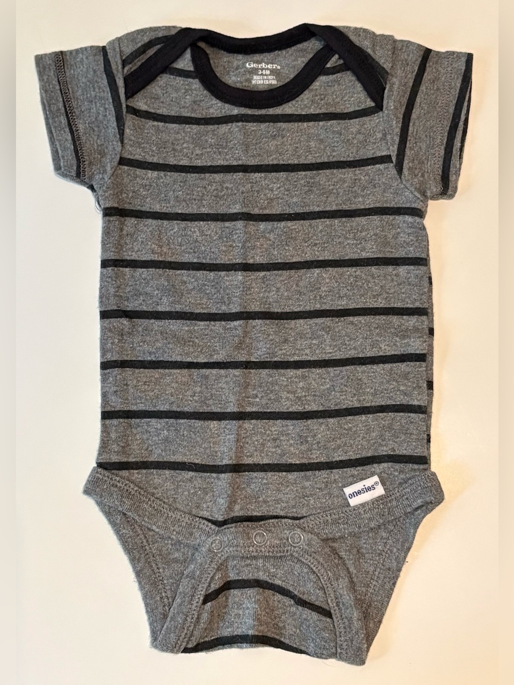 New Gerber Baby Onesie Clothing Baby 3-5 months Gift Baby Shower Boy Girl